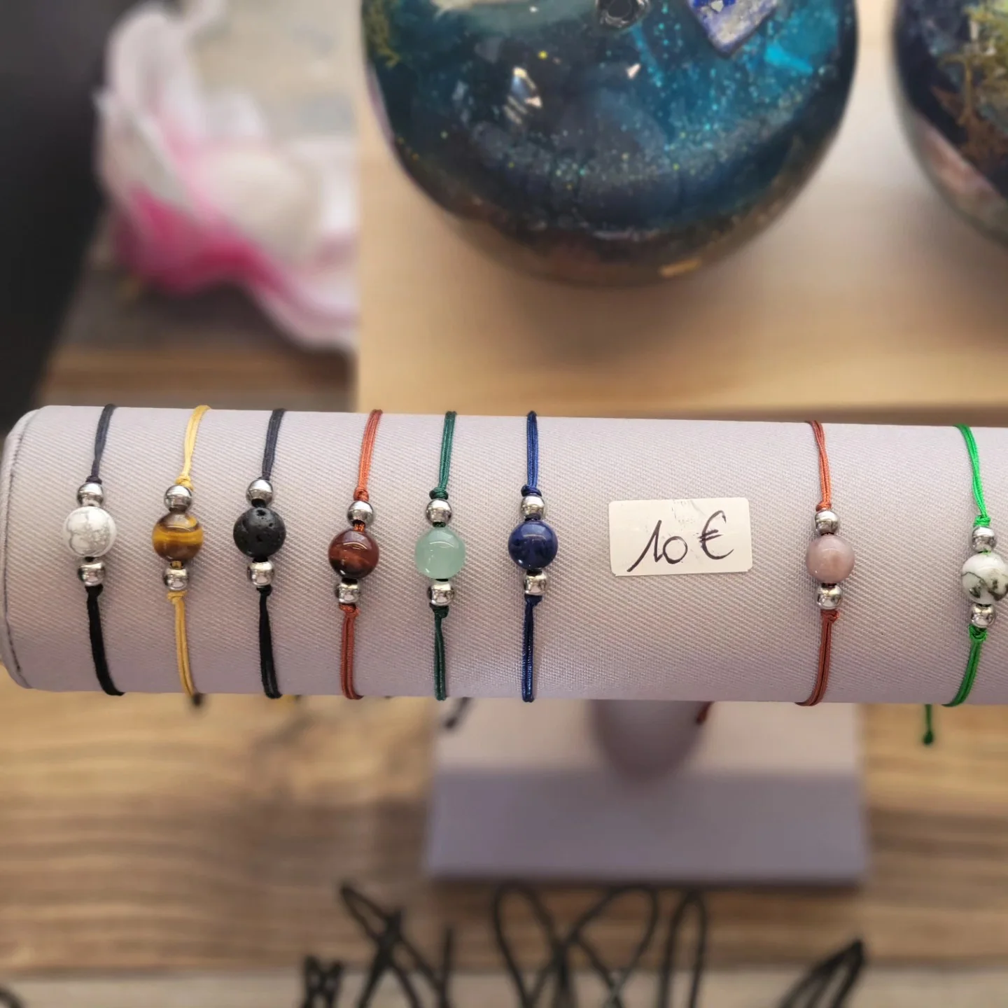 Bracelets sur cordon, perles de pierres naturelles