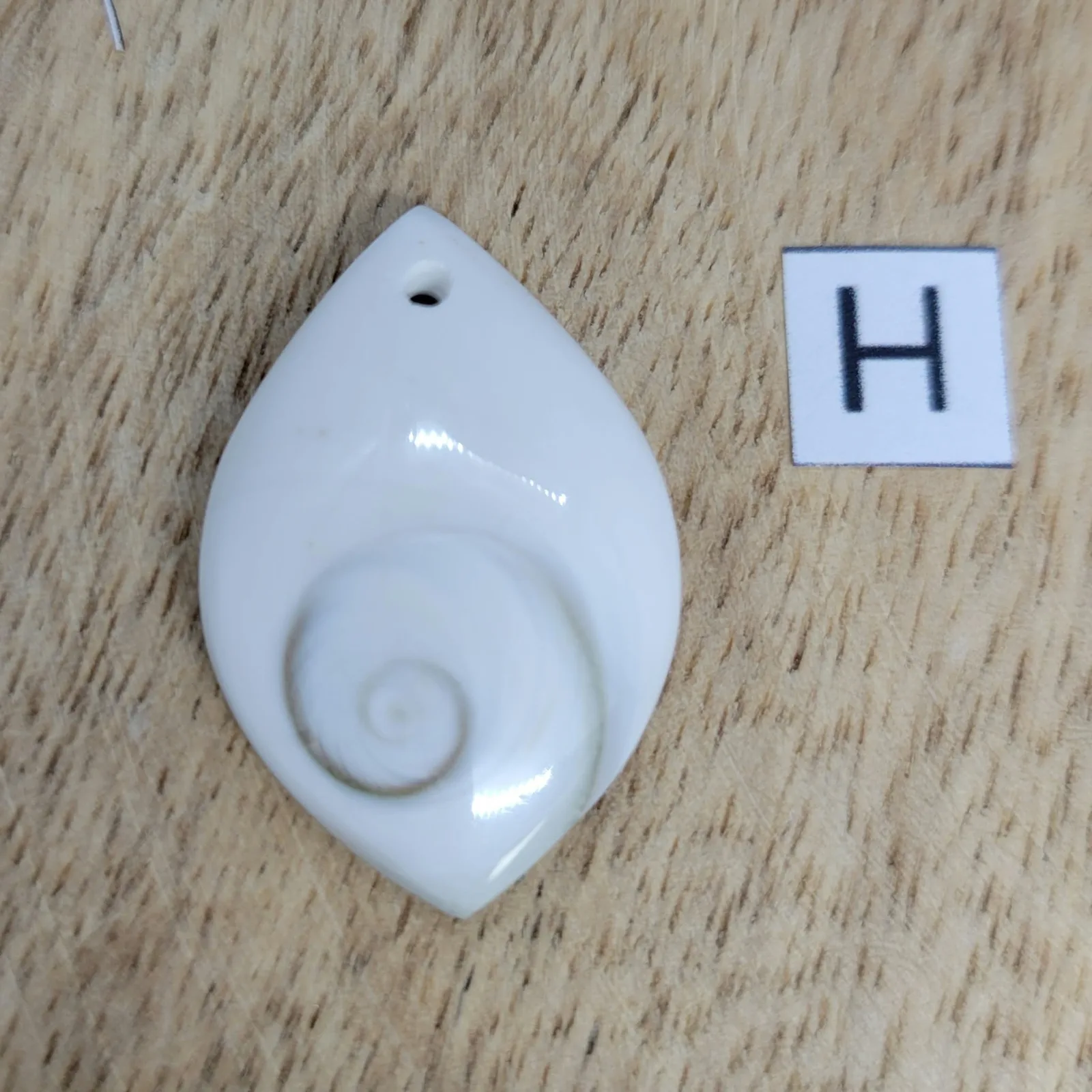 Pendentif Œil de Sainte Lucie, photo 9 sur 9