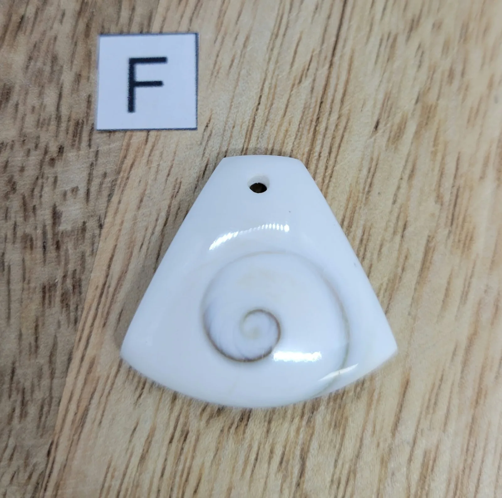 Pendentif Œil de Sainte Lucie, photo 7 sur 9